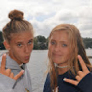 Meet your Posher, Lily